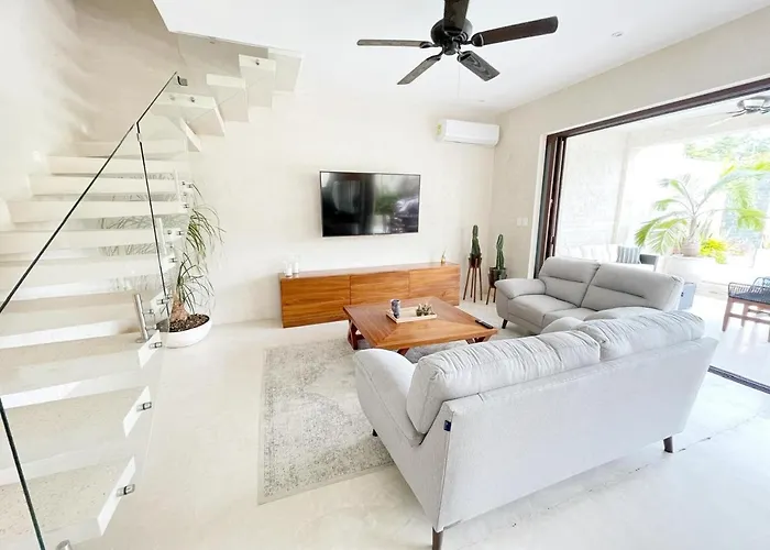 Villa Luxury House Tomanoa - 10pers - 4rooms - Pool - Hotjacuzzi - Speed Wifi -waterfall *