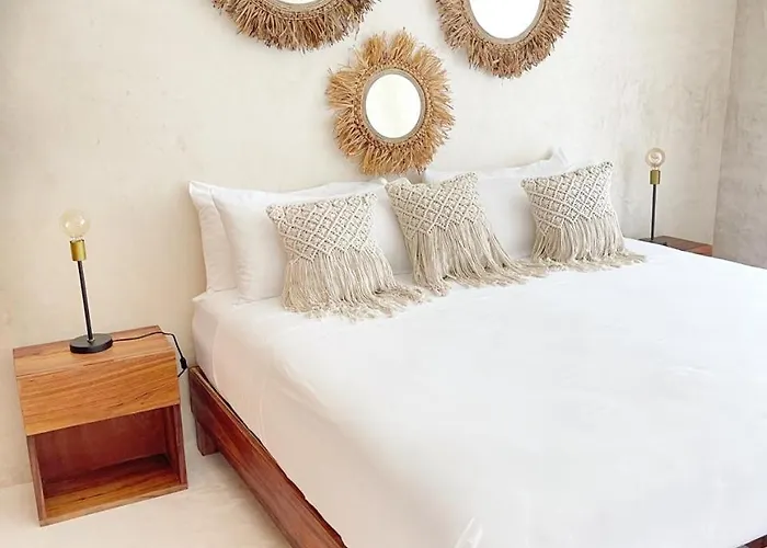 Luxury House Tomanoa - 10pers - 4rooms - Pool - Hotjacuzzi - Speed Wifi -waterfall *