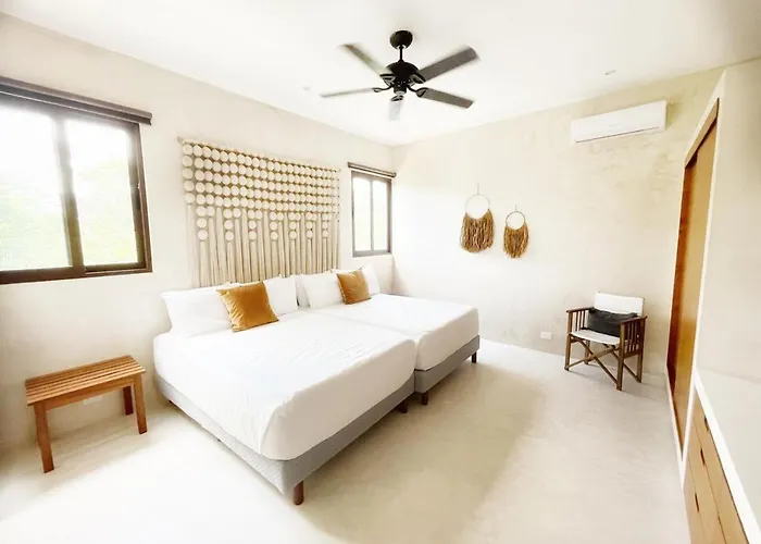 Luxury House Tomanoa - 10pers - 4rooms - Pool - Hotjacuzzi - Speed Wifi -waterfall
