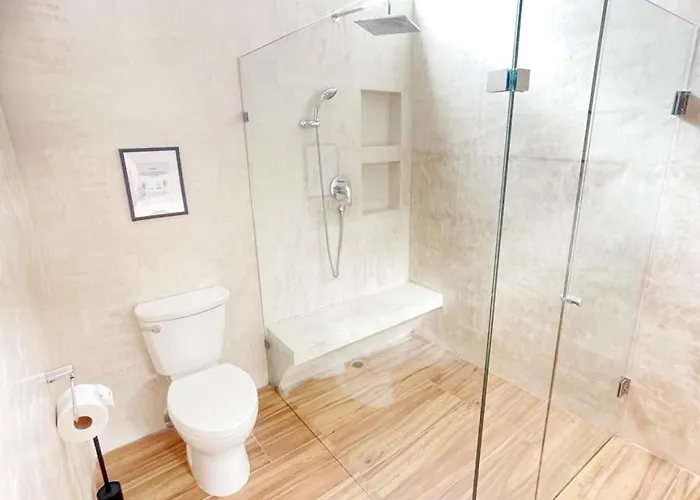 Villa Luxury House Tomanoa - 10pers - 4rooms - Pool - Hotjacuzzi - Speed Wifi -waterfall