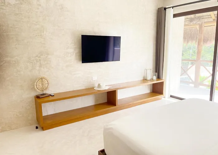 Luxury House Tomanoa - 10pers - 4rooms - Pool - Hotjacuzzi - Speed Wifi -waterfall Villa *