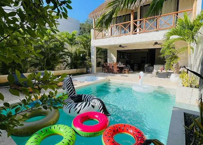 Luxury House Tomanoa - 10pers - 4rooms - Pool - Hotjacuzzi - Speed Wifi -waterfall Villa Tulum