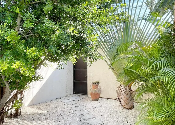 Villa Luxury House Tomanoa - 10pers - 4rooms - Pool - Hotjacuzzi - Speed Wifi -waterfall Tulum